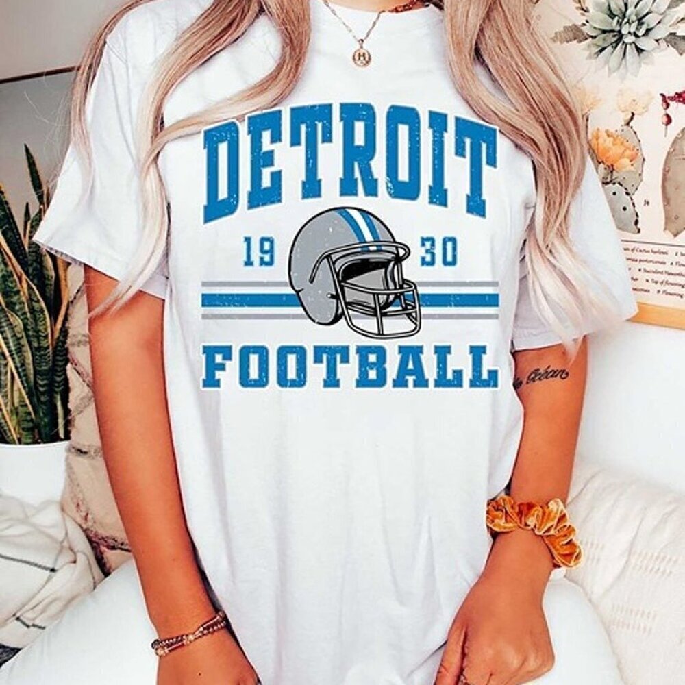 Detroit Lions Game Day Collection Football Sports Team Graphic Fan T-Shirt